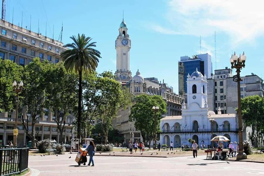 5hs Small Group City Tour of Buenos Aires with Street Food - Key highlights you’ll care about
