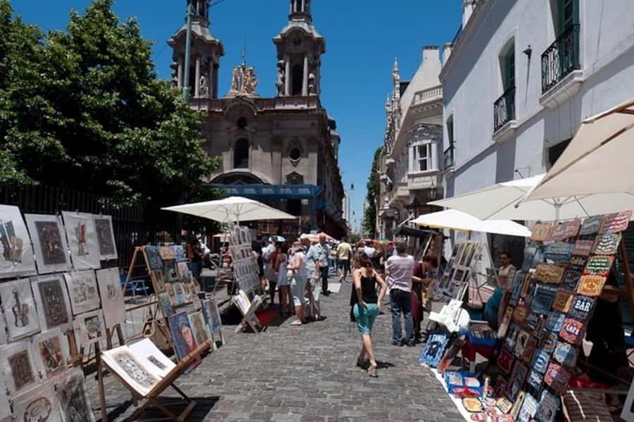 5hs Small Group City Tour of Buenos Aires with Street Food - San Telmo and the quick stop that sets the mood