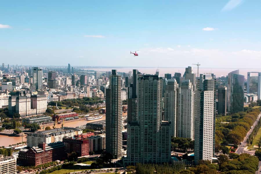 5hs Small Group City Tour of Buenos Aires with Street Food - Puerto Madero: a contrast stop that helps you read the city