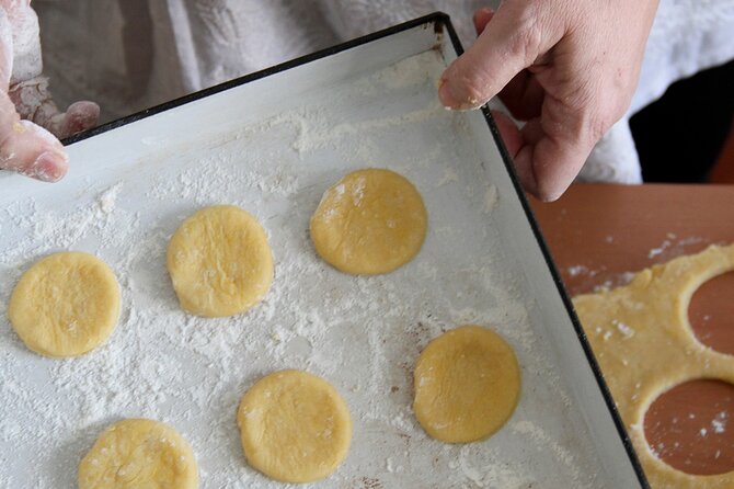 BA: Empanadas and Alfajores Cooking Experience in Palermo - Alfajores while the fillings cool: dulce de leche cookies by hand