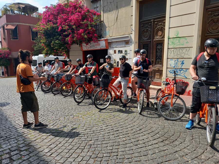Bike Tour: Buenos Aires to the North - Palermo gardens: Bosques de Palermo and El Rosedal’s calm break