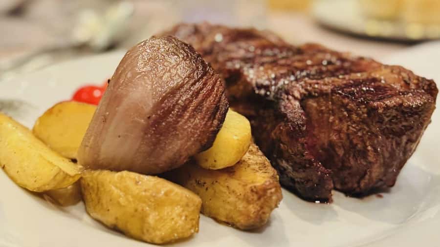 Buenos Aires: Cafe Los Angelitos Tango Show, Optional Dinner - Café Los Angelitos in Monserrat: the mood is the point
