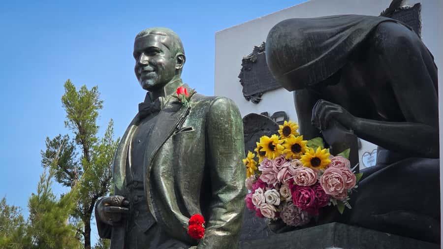 Buenos Aires: Chacarita, The Largest Cemetery In Argentina - Chacarita Cemetery: More Than Famous Tombs