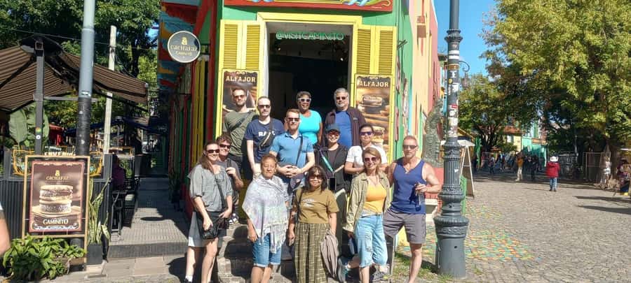 Buenos Aires: City Highlights Guided Tour with Transfer - Where the tour starts: Plaza de Mayo first, questions welcome