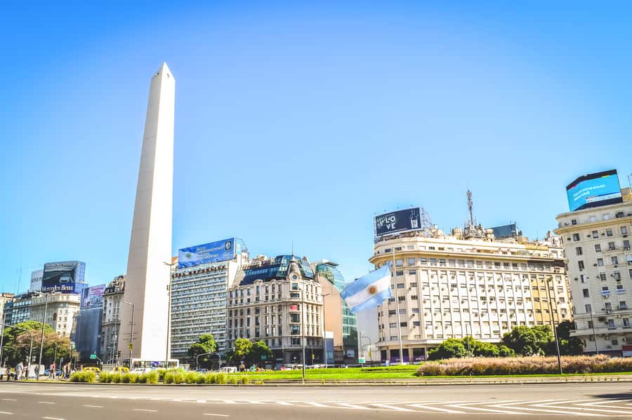 Buenos Aires: City Highlights Guided Tour with Transfer - La Boca and tango: the most fun stop, with real walking time