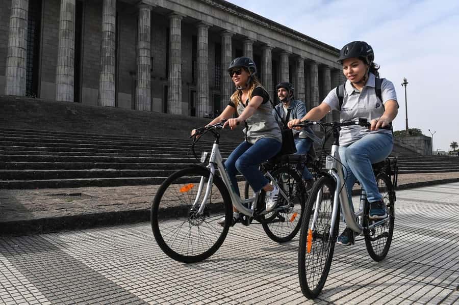 Buenos Aires: E-Bike Tour in the North Circuit of Buenos Aires - Museums and Theatrical Buenos Aires: From Fine Art to Teatro Colón