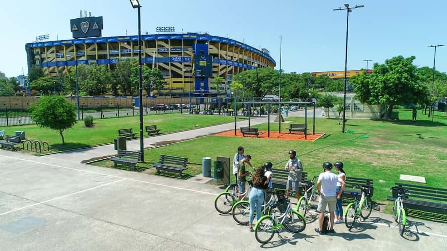 Buenos Aires: Full Day Bike Tour with Lunch - Brote Madero lunch: BBQ-style Argentine food with a vegetarian option