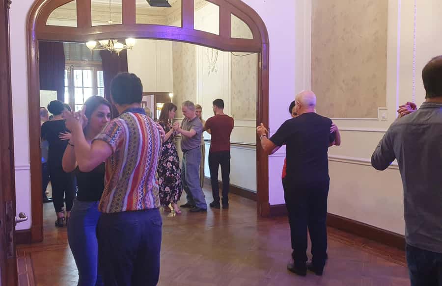 Buenos Aires: Group tango class with mate and snacks - Who This Tango and Mate Class Is For (and Who Should Skip It)