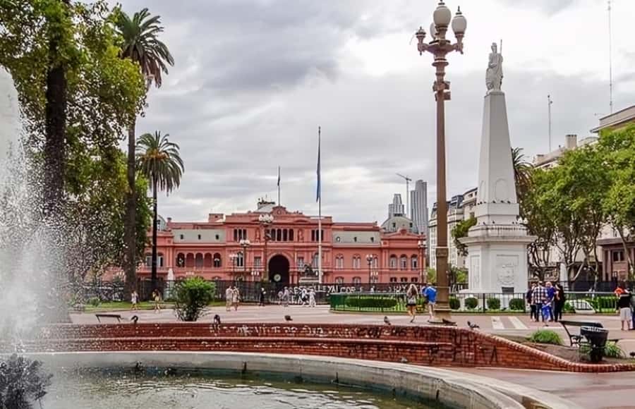Buenos Aires : Highlights Walking Tour With A Guide - San Telmo cobblestones and tango roots