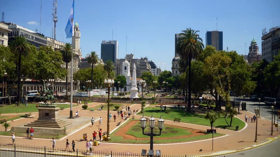 Buenos Aires: Historic District Private Guided Walking Tour - Casa Rosada: Why the President’s Office Belongs in the Story