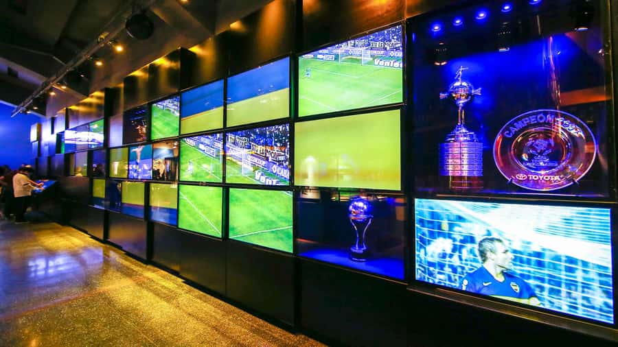 Buenos Aires: Hop-On Hop-Off Bus and Football Museums - A Smart 2-Day Plan: Use the Bus for Positioning