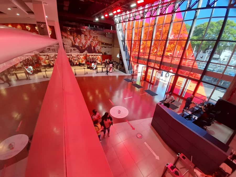 Buenos Aires: Hop-On Hop-Off Bus and Football Museums - Buses, Audio, and the Art of Not Getting Lost in QR and Stop Confusion