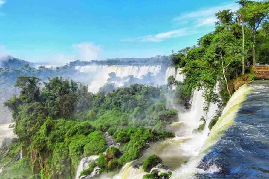 Buenos Aires: Iguazu Falls Private Tour with Flights - Iguazu National Park on foot: trails, bridges, and the classic viewpoints