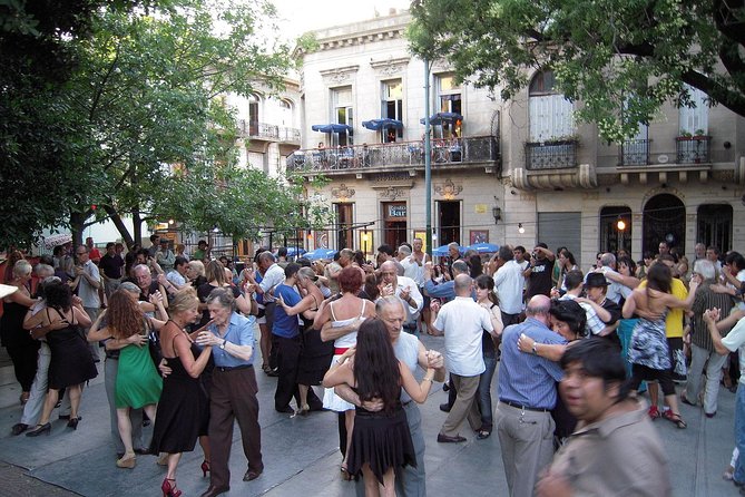 Buenos Aires in One Day Private Walking Tour - Starting at Florida Garden: Getting Oriented on Calle Florida