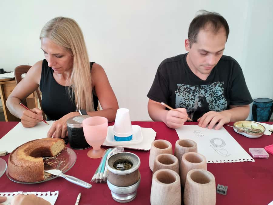 Buenos Aires: Mate & paint experience with pastry tasting - Painting your wooden mate cup with acrylics