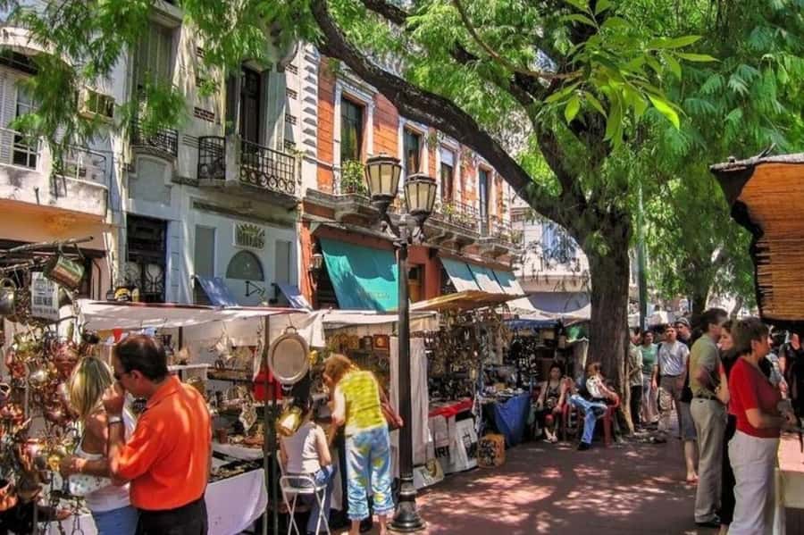Buenos Aires: Montserrat, San Telmo, La Boca, and Puerto … - Plaza Dorrego and the French Passage: photo backdrops and square time