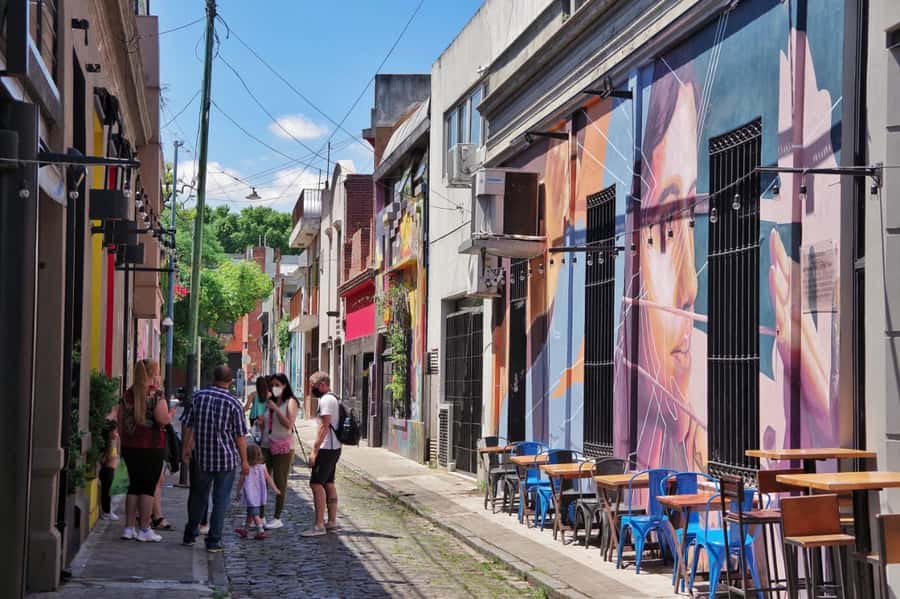 Buenos Aires: Palermo Soho Guided Walking Tour - Graffiti passages and screeving: learn what you’re photographing