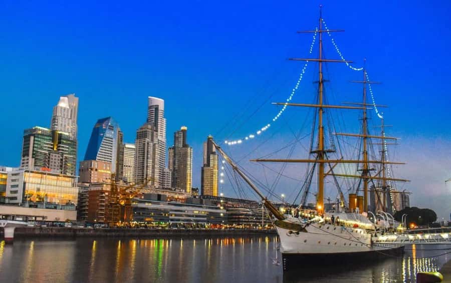 Buenos Aires Premium city tour with street food - Hotel Pickup, Small Group Comfort, and Staying Comfortable