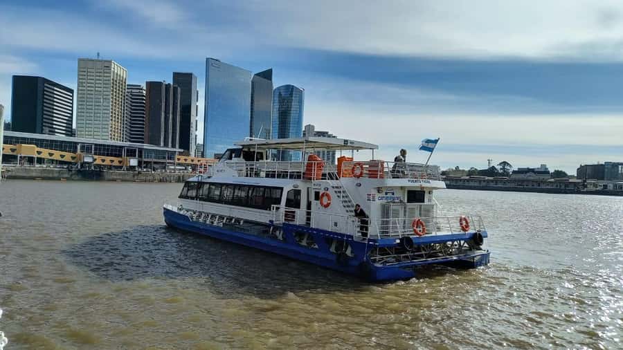 Buenos Aires: Premium Delta Navigation round trip - Sailing Out: Río de la Plata Views That Set the Mood