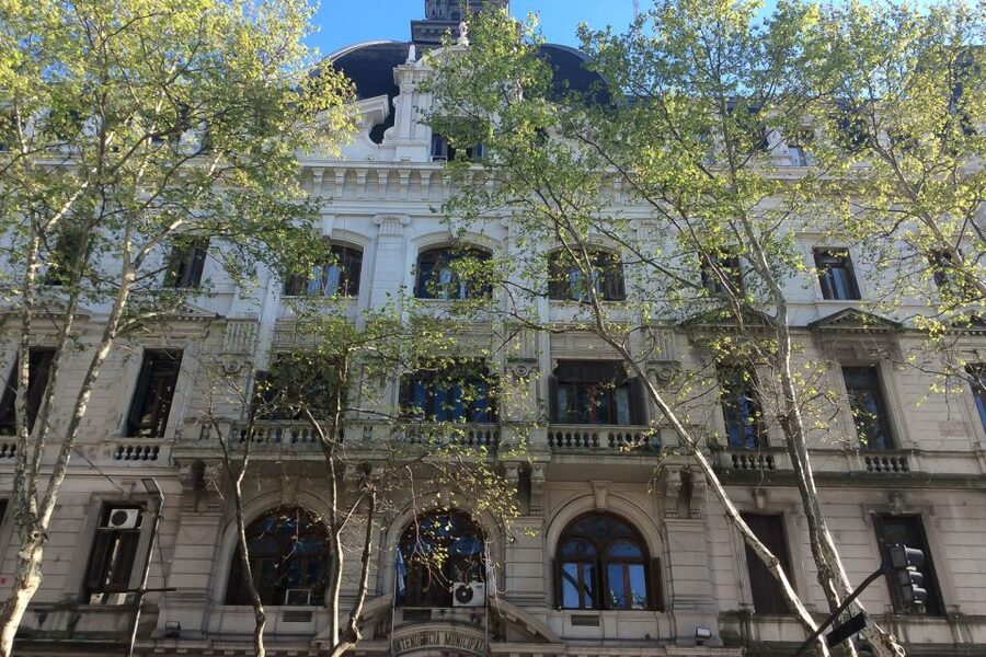 Buenos Aires Private Half-Day City Tour - Recoleta (time permitting) and the cemetery decision