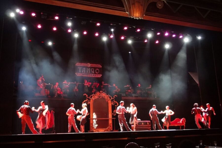 Buenos Aires Tango Porteño Show with optional Dinner - The 1940s Tango Porteño Performance: Dancers, Singers, Musicians