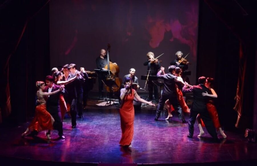 Buenos Aires Tango Show and Dinner at Piazzolla Tango - Who should book Piazzolla Tango (and who might not)