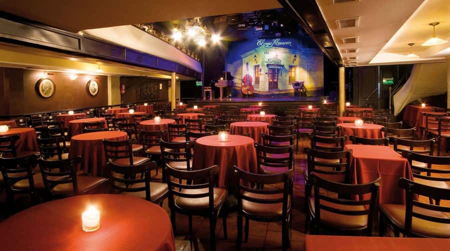 Buenos Aires: Tango Show at El Viejo Almacen - Staff Help, Service Style, and Getting Through the Night Smoothly