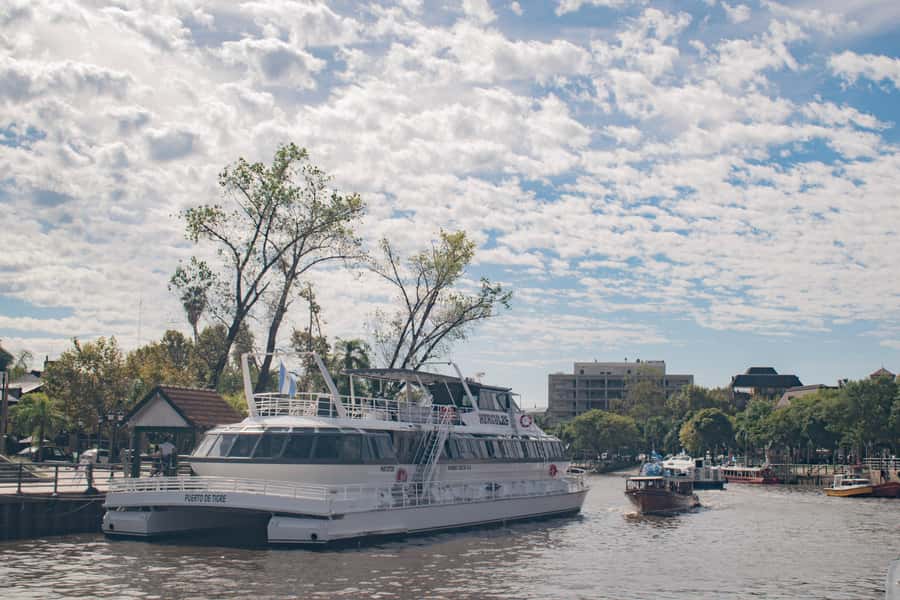Buenos Aires: "Ticket"- 2hs of Navigation Premium to Tigre - Price and value: checking the total before you book
