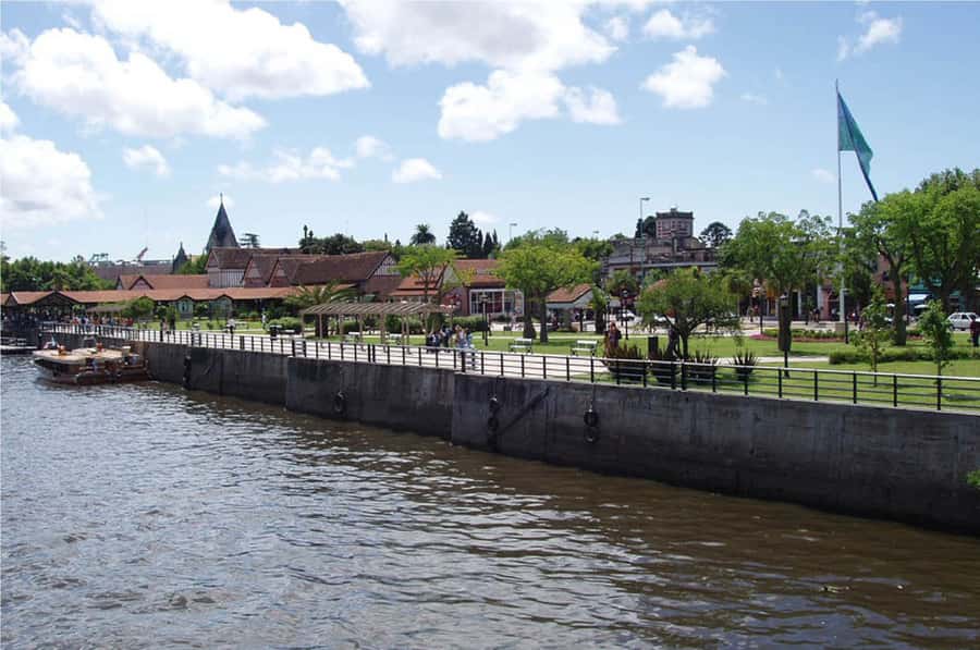 Buenos Aires: Tigre Premium with Boat Ride - A Premium half-day that starts with the Río de la Plata
