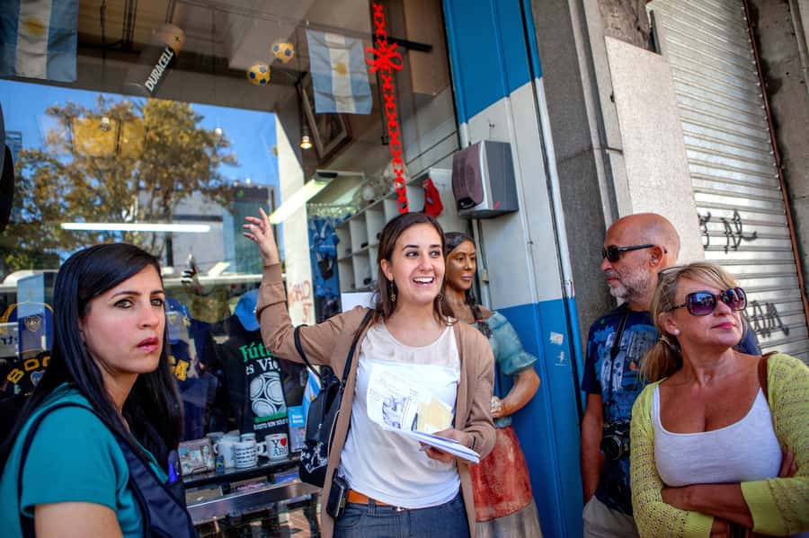 Classic City Tour of Buenos Aires: Neighborhoods and Emblems - Recoleta, Retiro, and Retired-Elegant Buenos Aires