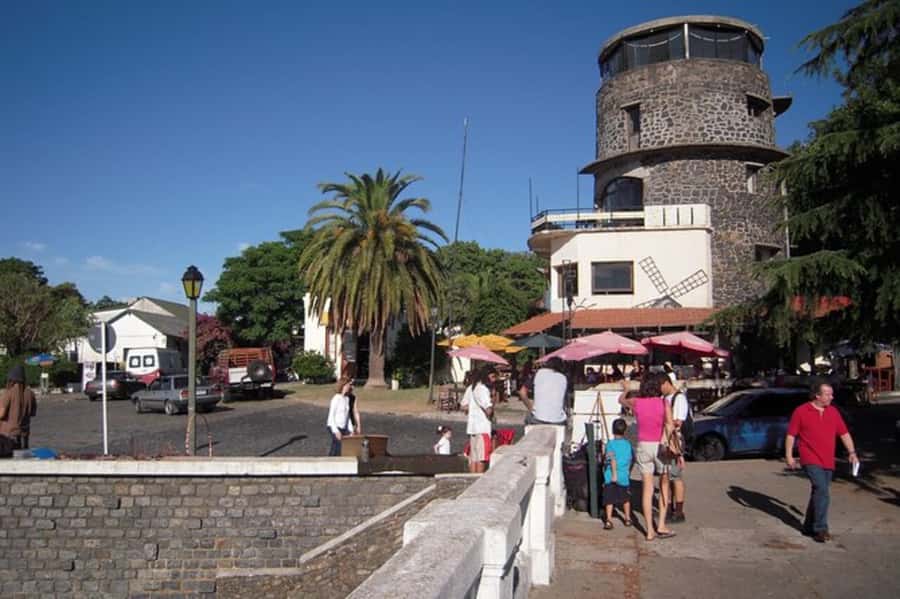 Colonia del Sacramento: Small-Group Day Trip - Basilica and Convent Ruins: Stops That Add Meaning