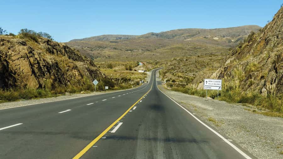Cordoba: Full-day Tour to Traslasierras Valley - Nono and Rocsen Museum: time to wander, with one timing watch