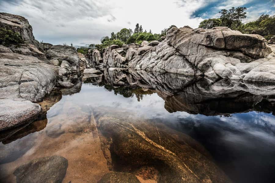 Cordoba: Full-day Tour to Traslasierras Valley - Curva de los Suspiros, Muelle Bajo las Sombras, and the glacier walkways