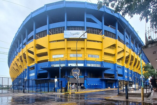 Discover Buenos Aires: Private Tour with Your Expert Local Guide - Congreso and San Nicolás: 9 de Julio, the Obelisk, Corrientes theaters, and major architecture