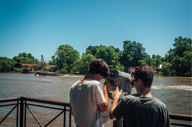 Discover Tigre city & Parana Delta districts - Puerto de Frutos: the craft market and dock world