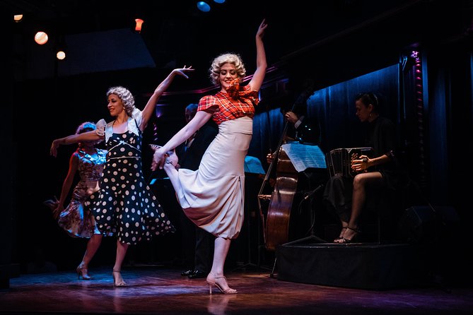 El Querandi Tango Show in Buenos Aires - The Show Itself: Tango From 1860 Streets to Modern Buenos Aires