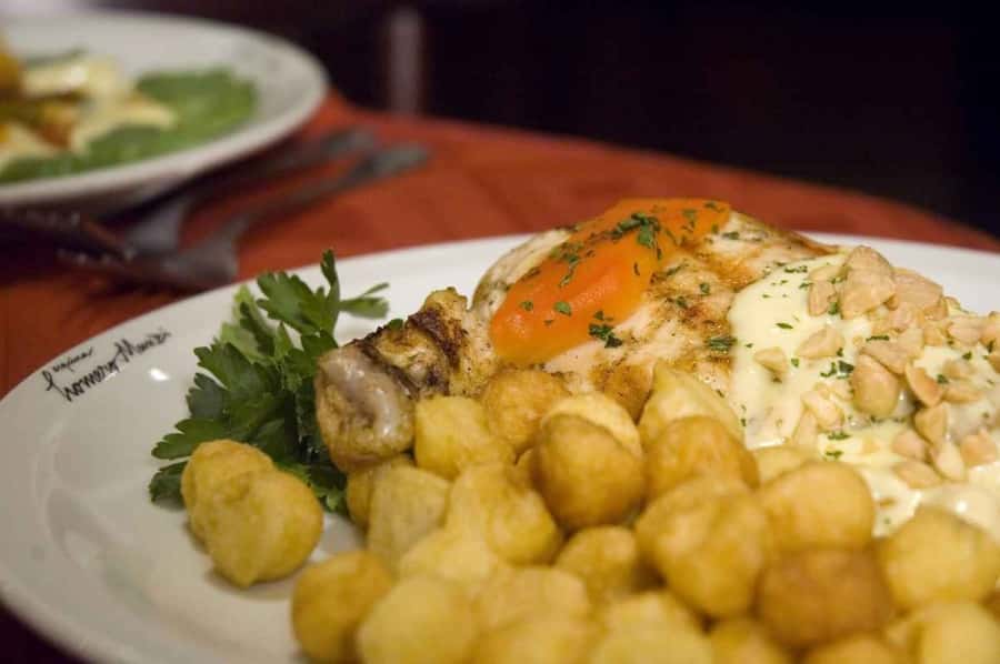Esquina Homero Manzi Dinner and Tango Show - Dinner and Drinks: Good to Know Before You Commit