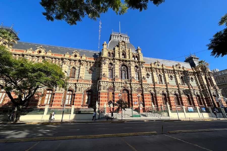 Exclusive Full-Day Private Tour in Buenos Aires - Recoleta lunch break and cemetery time that deserves your full attention