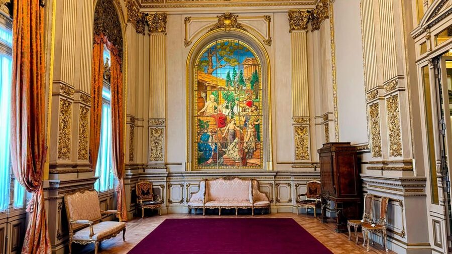 Experience Teatro Colon : Secure your Tour today!!! - Architecture details and the backstage reality: where access can change