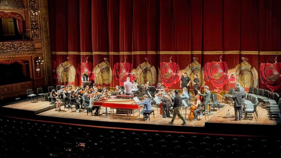 Experience Teatro Colon : Secure your Tour today!!! - Who this tour suits (and when you should buy show tickets instead)
