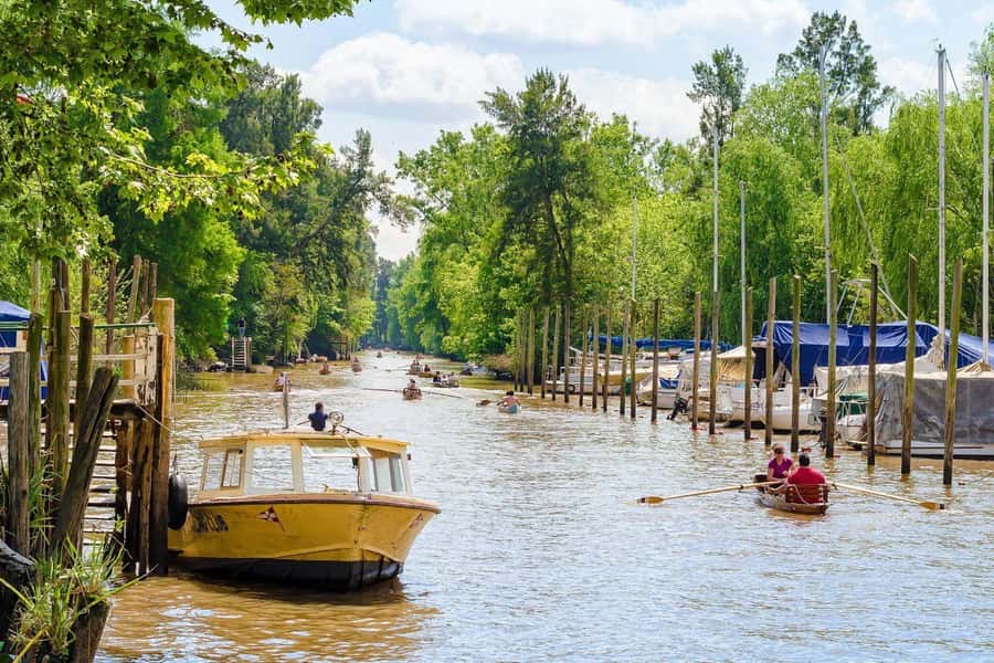 From Buenos Aires: Classic Tigre Delta Tour - The One-Hour Delta Navigation: Audio in Spanish, Panoramic Views, and Riverbank Life