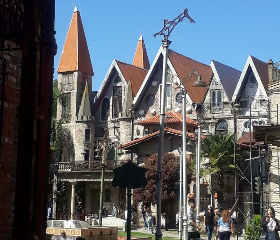 From Buenos Aires: Magical and Mysterious Campanopolis Tour - Inside the citadel: 40 buildings, alleys, and secret-feeling corners