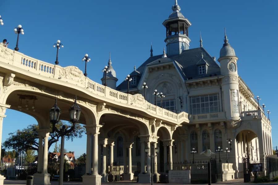 Full Day City Tour Buenos Aires, Recoleta Cemetery and Tigre - Puerto Madero and Palermo Soho Stops: The Modern Contrast Without the Detour