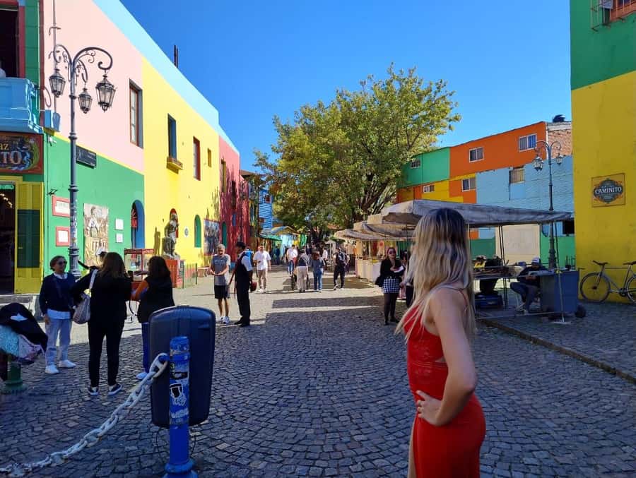 Guided tour Boca Juniors Museum & Stadium + Caminito - Caminito Street in La Boca: immigrants, artists, and color on purpose