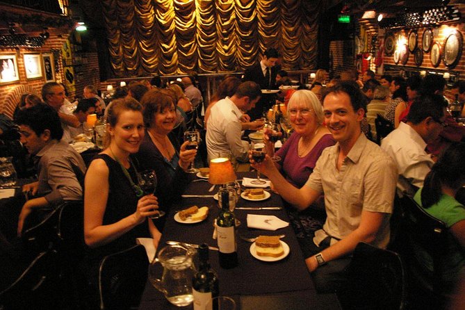 La Ventana Tango Show & Dinner with Optional Classic Bus Ride - La Ventana Barrio De Tango: San Telmo’s compact tango theater