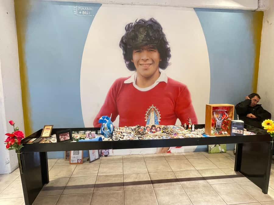 Maradona Tour: Murals, Chapel, Stadium, Museum, Casa D10S - Maradona Café and Casa D10S: A Personal Turn Toward His Humble Beginnings