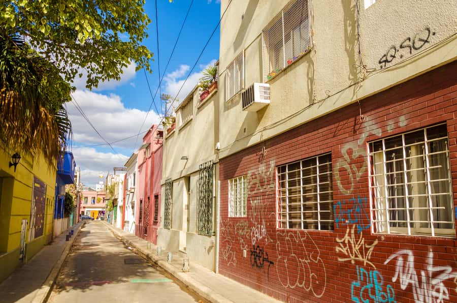 Palermo: Graffiti and Street Art Guided Tour in English - 1969 aerosol paint and the shift that fueled 1970s urban protest