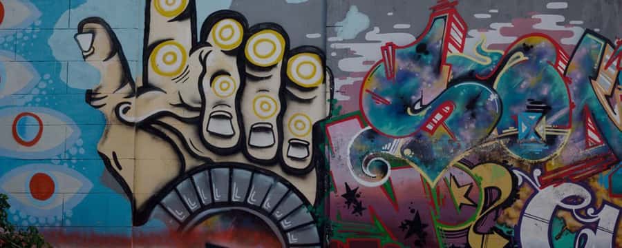 Palermo: Graffiti and Street Art Guided Tour in English - How the guides keep 2 hours from feeling like a textbook