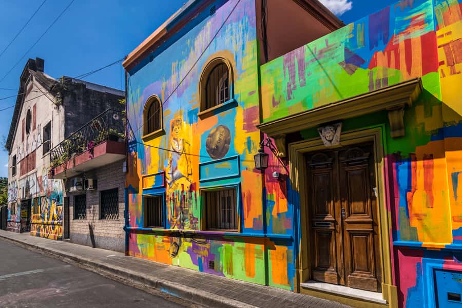 Palermo: Graffiti and Street Art Guided Tour in English - Finding the tour: Plaza Cortazar, the orange shirt, and the right expectations