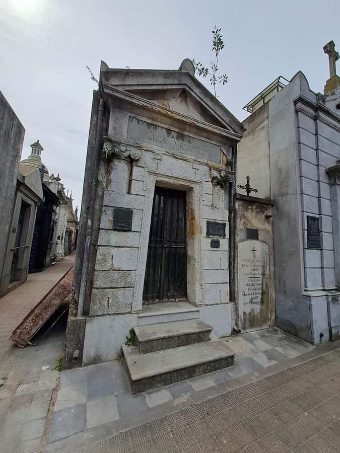 Recoleta & Cemetery for curious people - Embassy of France, Jockey Club, and Palacio Duhau: elite networks in plain sight